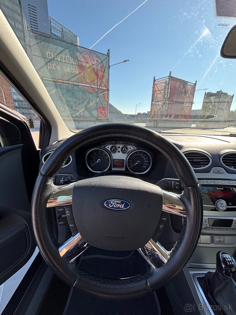 Ford Focus 1.6 16V Duratec Trend 74kW - 10