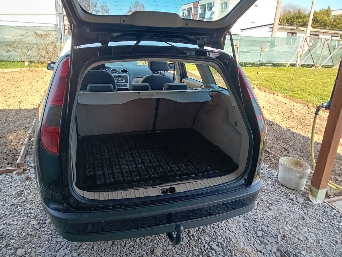 Ford Focus Combi 2006 - 10