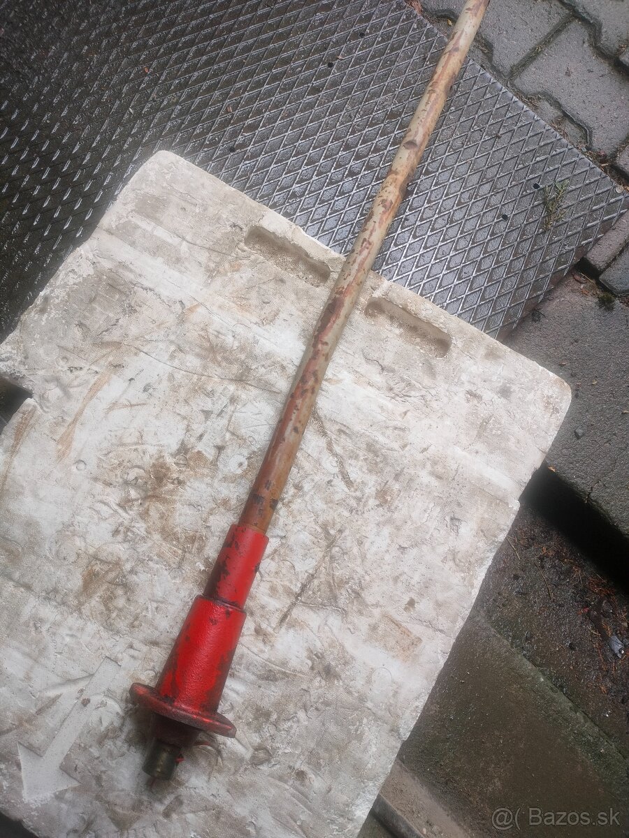 KUHN 280 SHRNOVAČ -- ruzné díly - 10