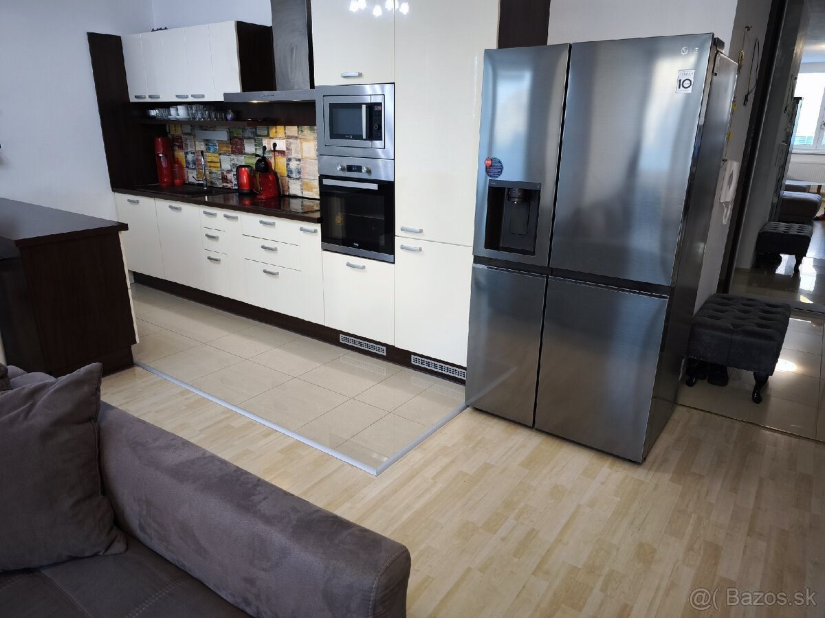 Prenajmem 3izb byt plus parking na opletolovej ulici - 10