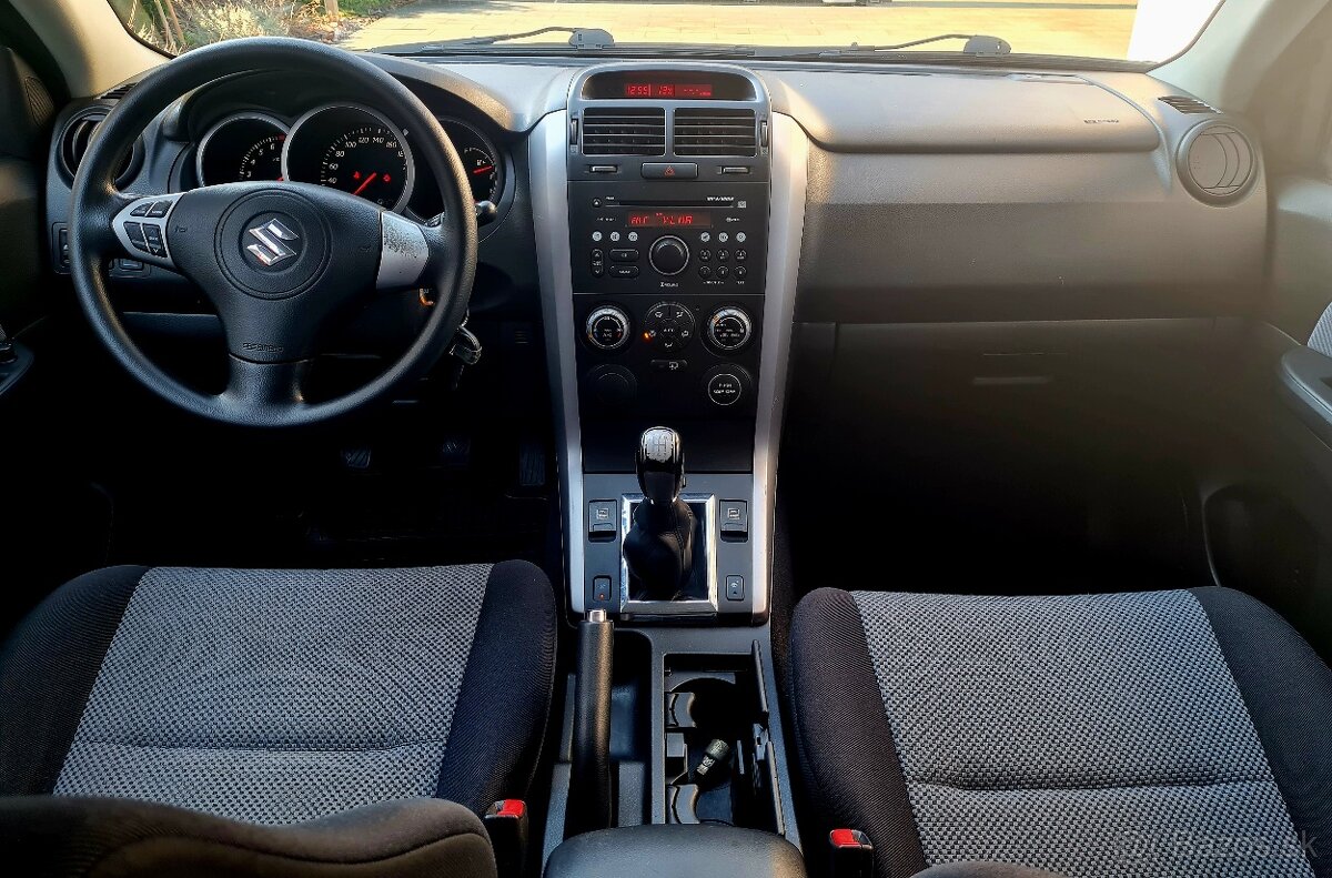 Suzuki Grand Vitara - 10