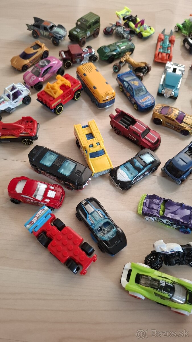Hotwheels - 10