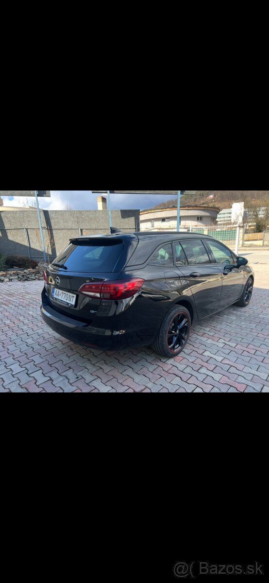 Opel astra sports tourer+ - 10