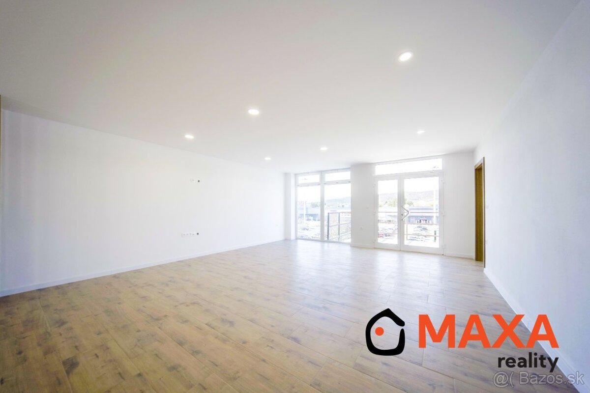 Veľkometrážny 3- izbový byt s terasou, Prievidza - 10