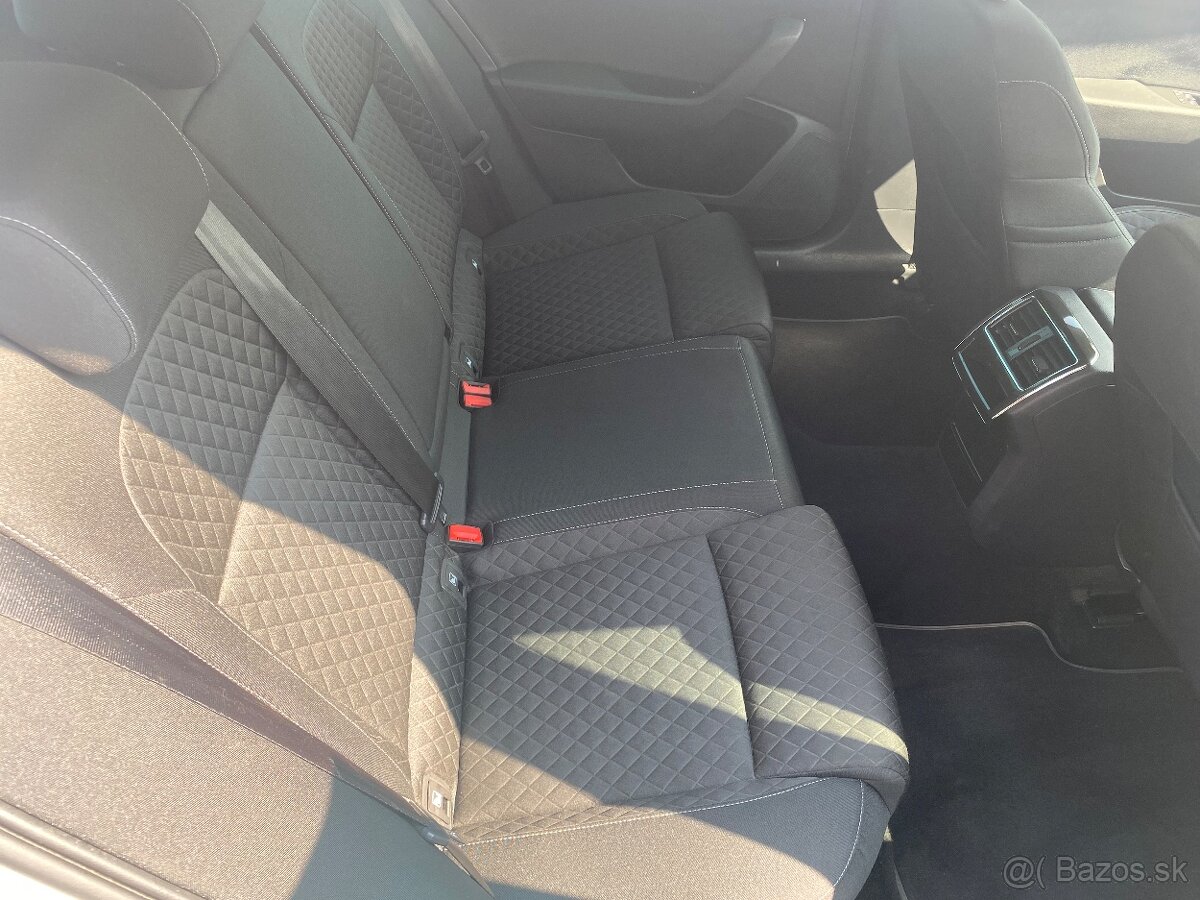 Škoda Superb Combi 2.0 TDI SCR Active DSG - 10