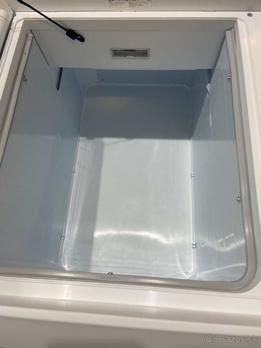 Predám kompresorovú autochladničku Mobicool MCF60 - 10