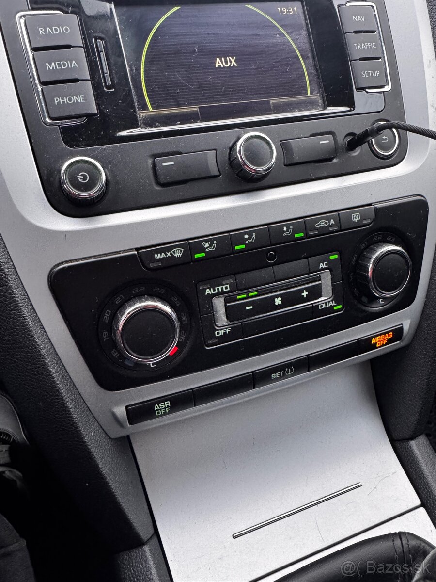 Octavia 2 combi facelift 1.6tdi - 10