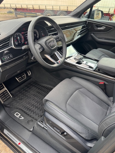 Audi Q7 45 TDI S line 2025 - 10