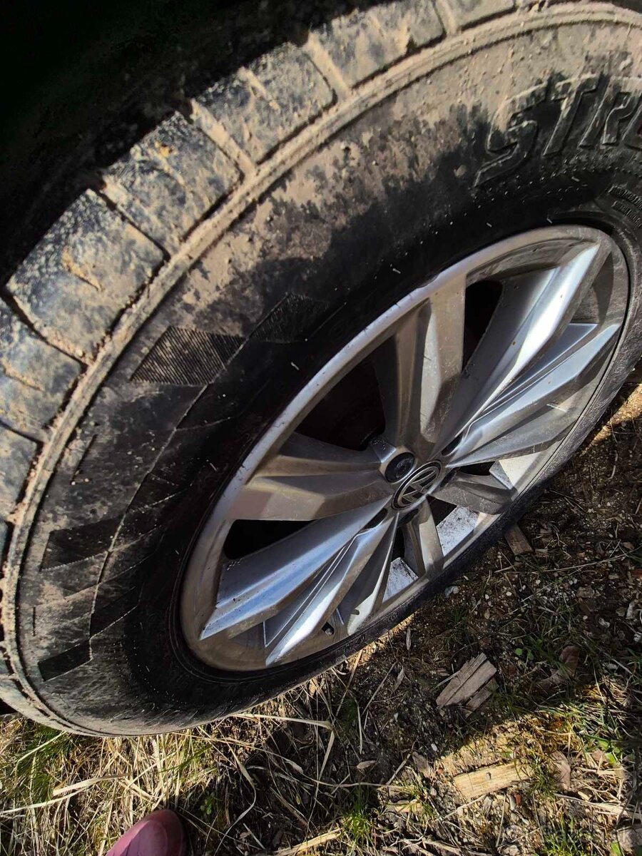 Rozpredám 1.6 tdi, VW Passat b8, variant - 10