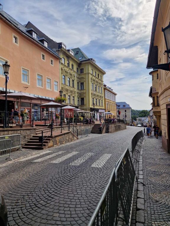 Predaj: Apartmán 48 m2, v centre Banskej Štiavnice - DIVNÁ P - 10