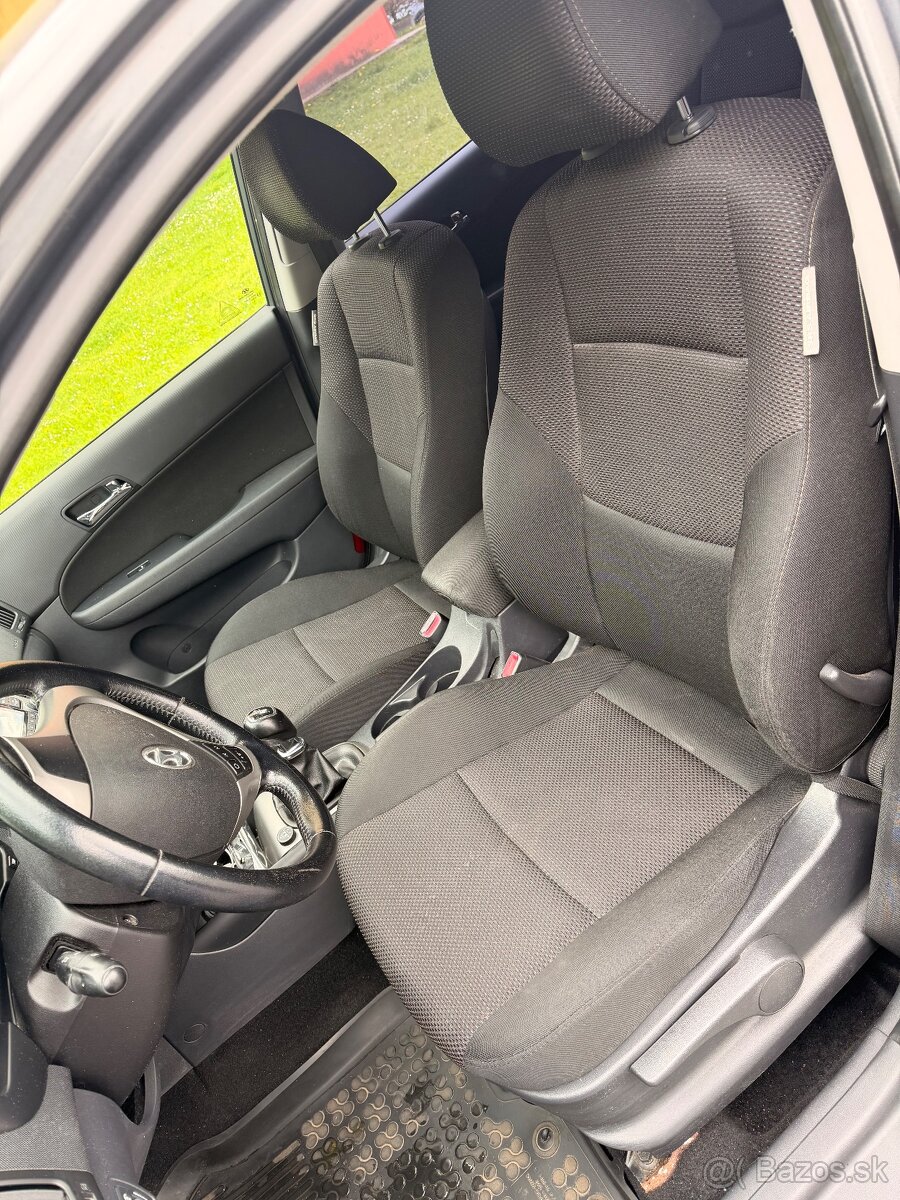 Hyundai i30 1.4 benzín + LPG - 10