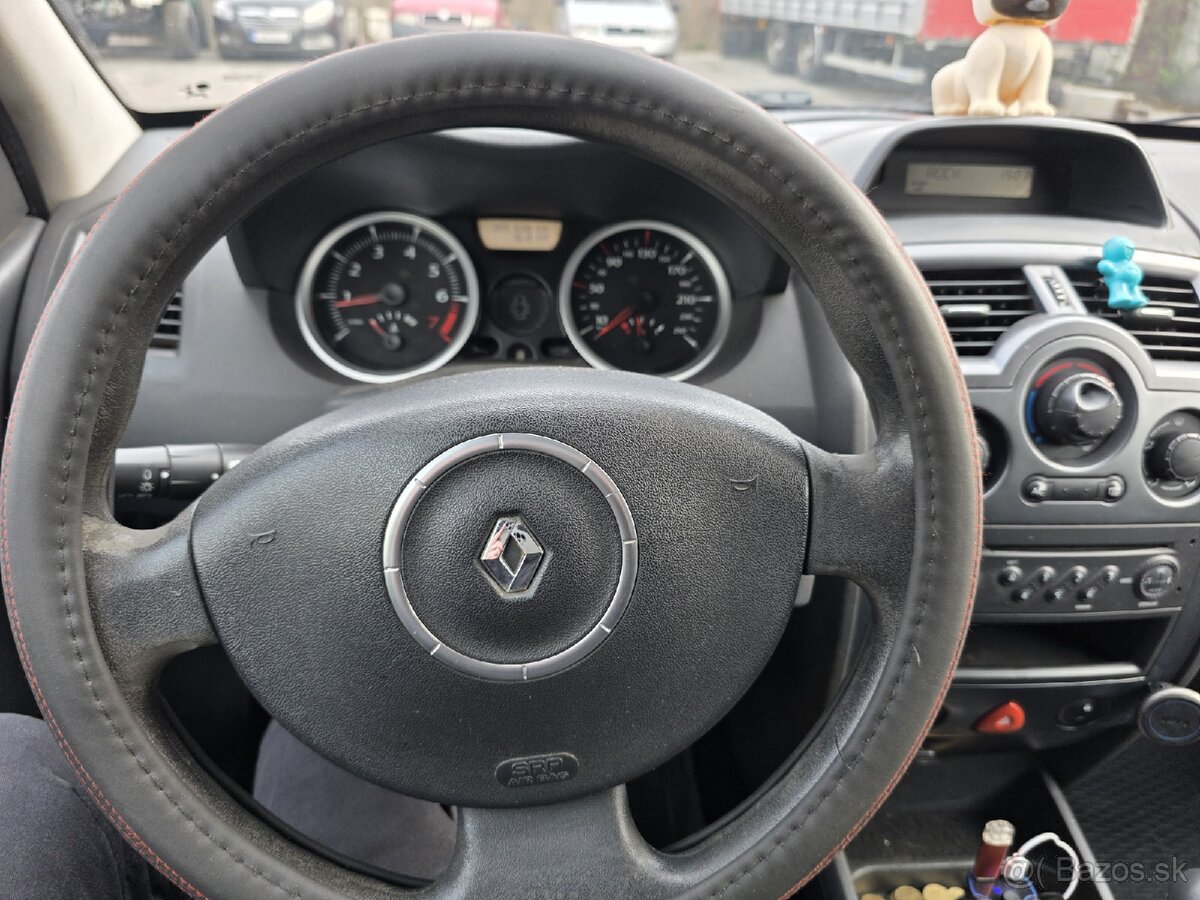Predám Renault Megane - 10