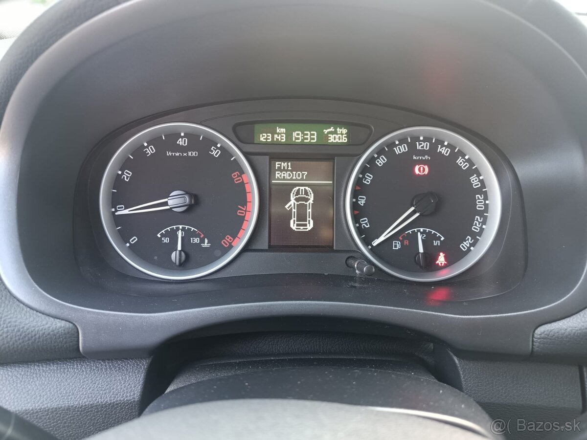 💥 ŠKODA FABIA 1.2HTP 44KW 💥 - 10