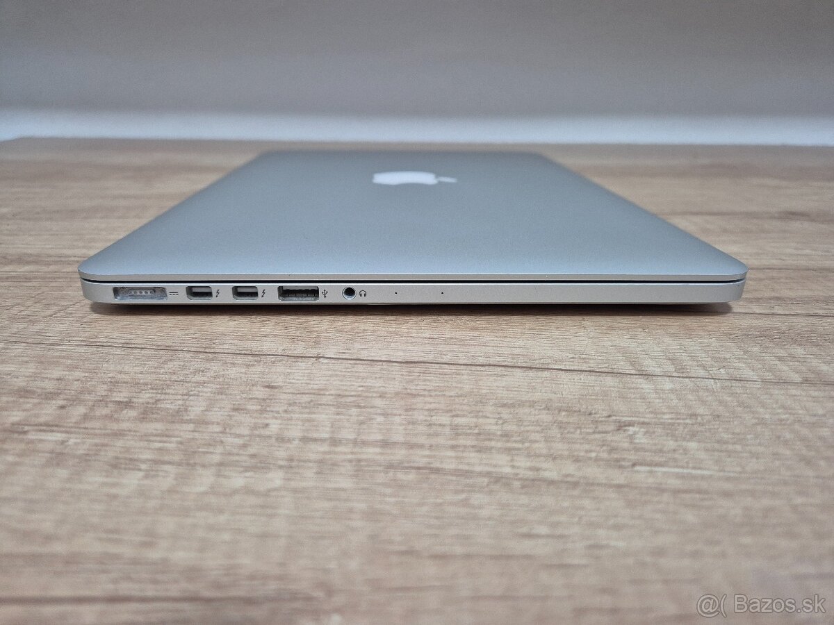MacBook Pro (13-inch, 2015) /Intel Core i5/8GB RAM/512GB SSD - 10
