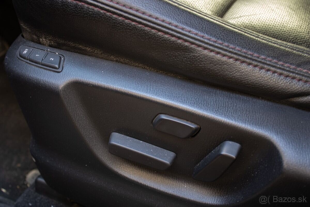Mazda CX-5 2.2 Skyactiv AWD / 110kW / M6 / 2017 - 10