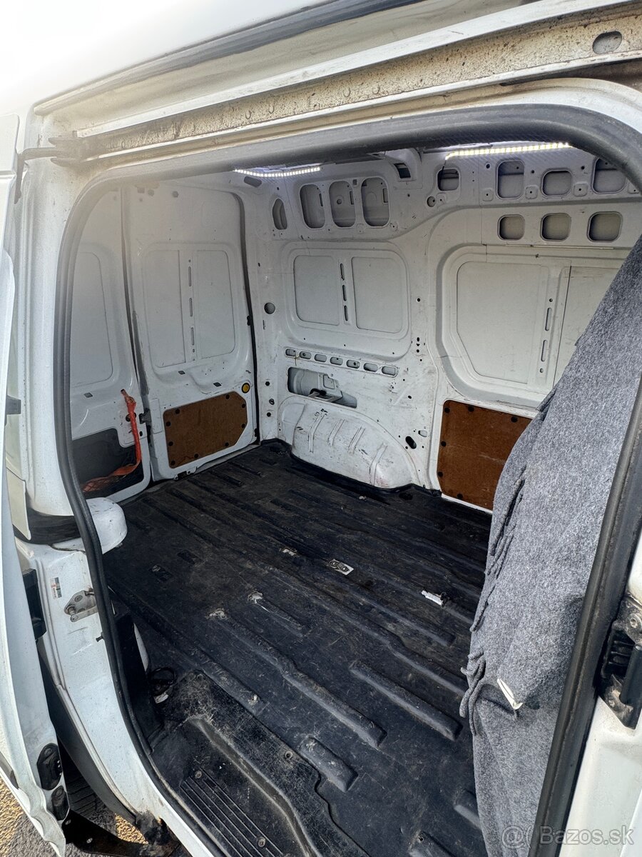 Ford Transit Connect 1.8 TDCI 66 KW - 10