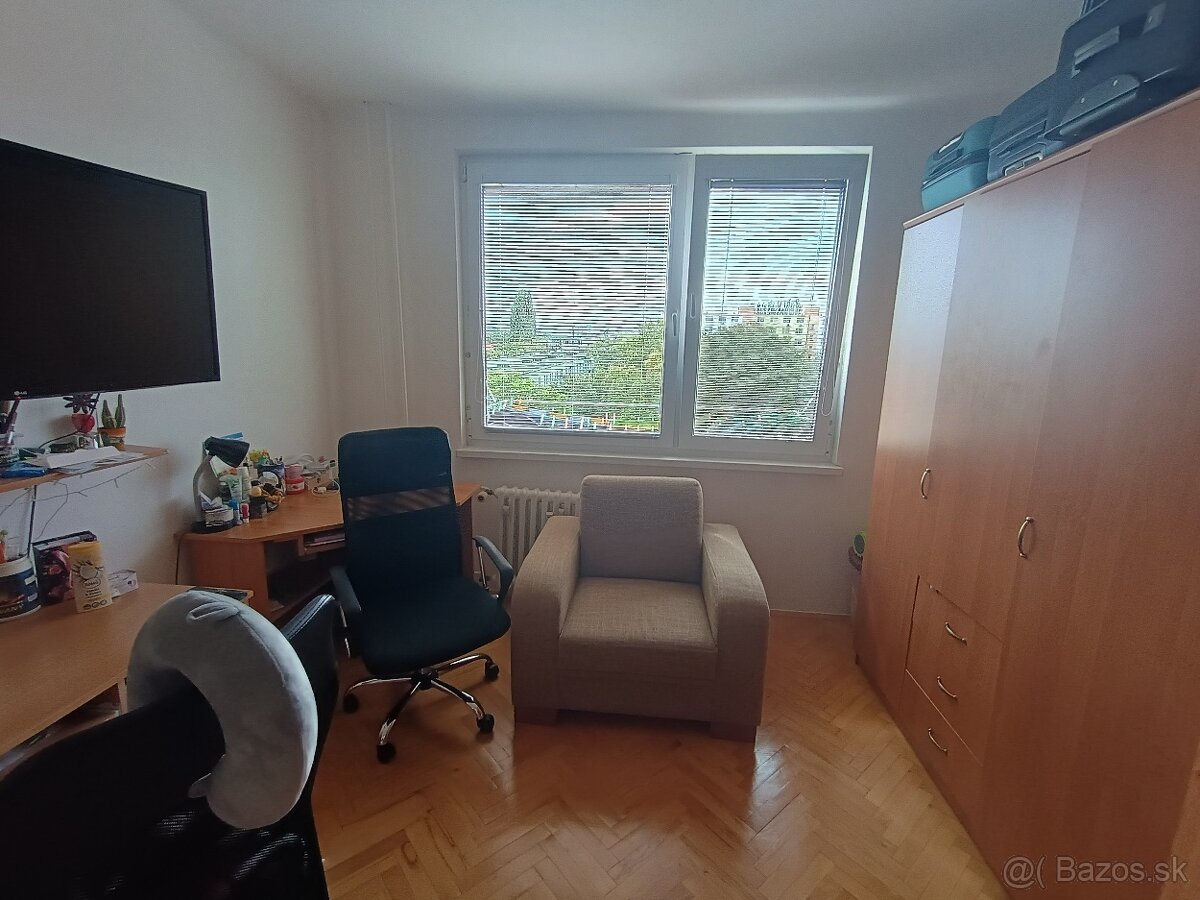Predám 2 izbový byt - 10