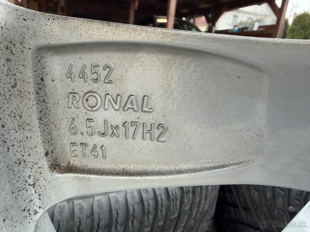 Škoda Superb Ronal 215/55 R17 - 10