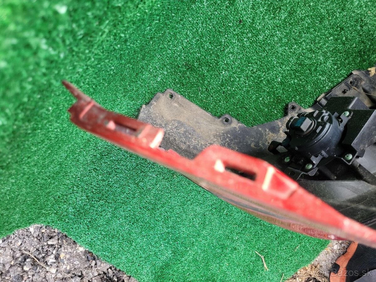 Suzuki SX4 S-Cross II - Nárazník predný - 10