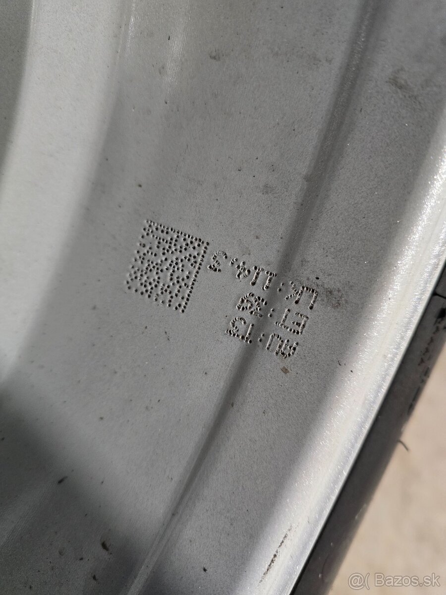 Zánovná Zimná Sada Toyota+Dunlop 215/60 R16 - 10