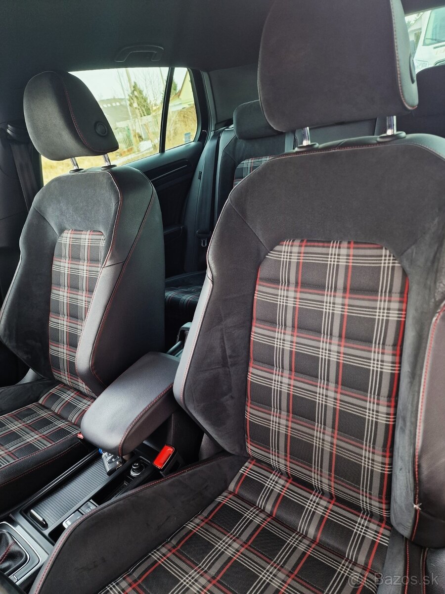 Volkswagen Golf 2.0 TSi BMT GTI Performance - 10