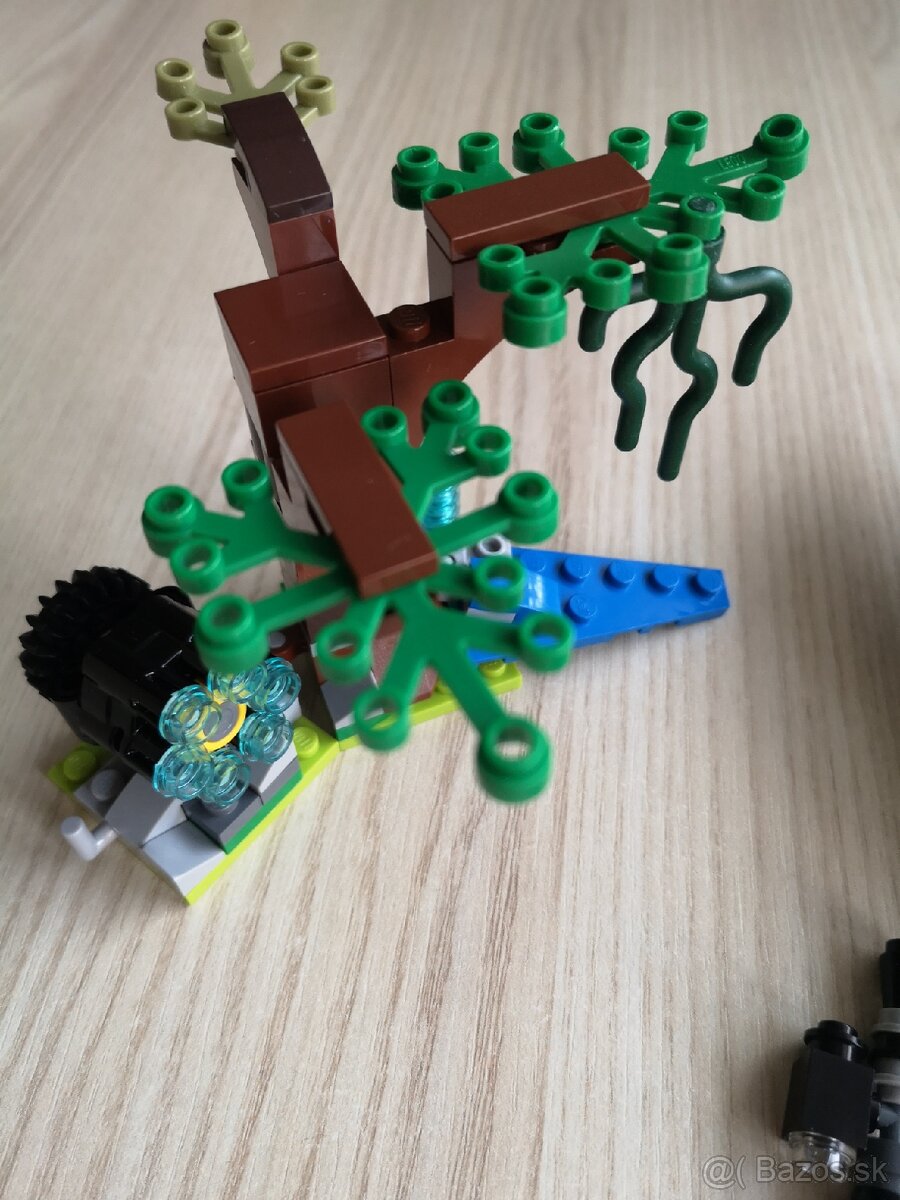 Lego Super Heroes 76079 Útok Ravagera - 10