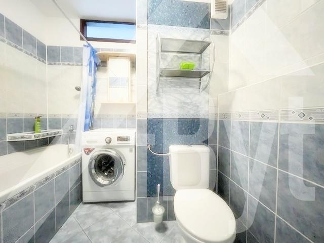 VEĽKÝ 2-IZBOVÝ BYT V CENTRE S BALKÓNOM A ZARIADENÝ - 10