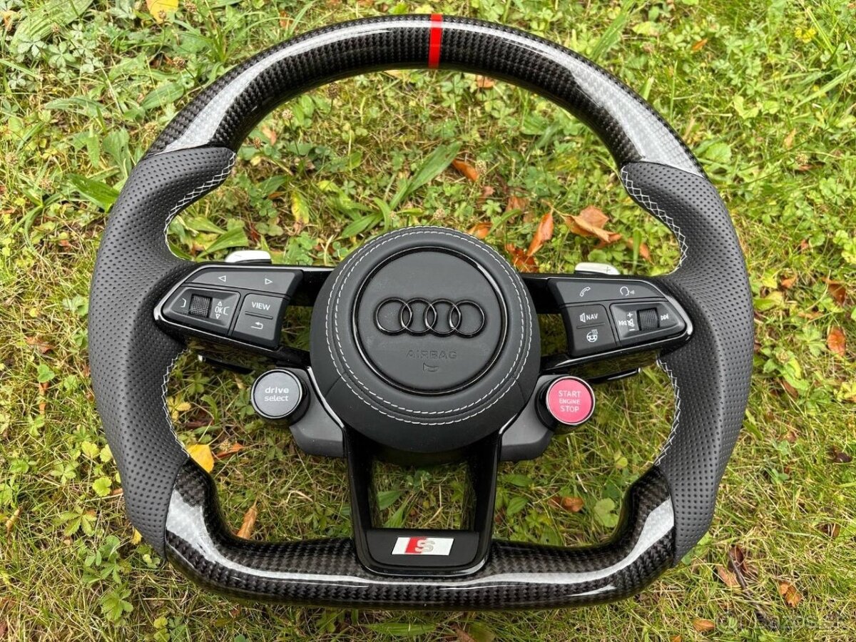 AUDI R8 VOLANT SPORTOVY --- START/STOP - DRIVE SELECT karbon - 10