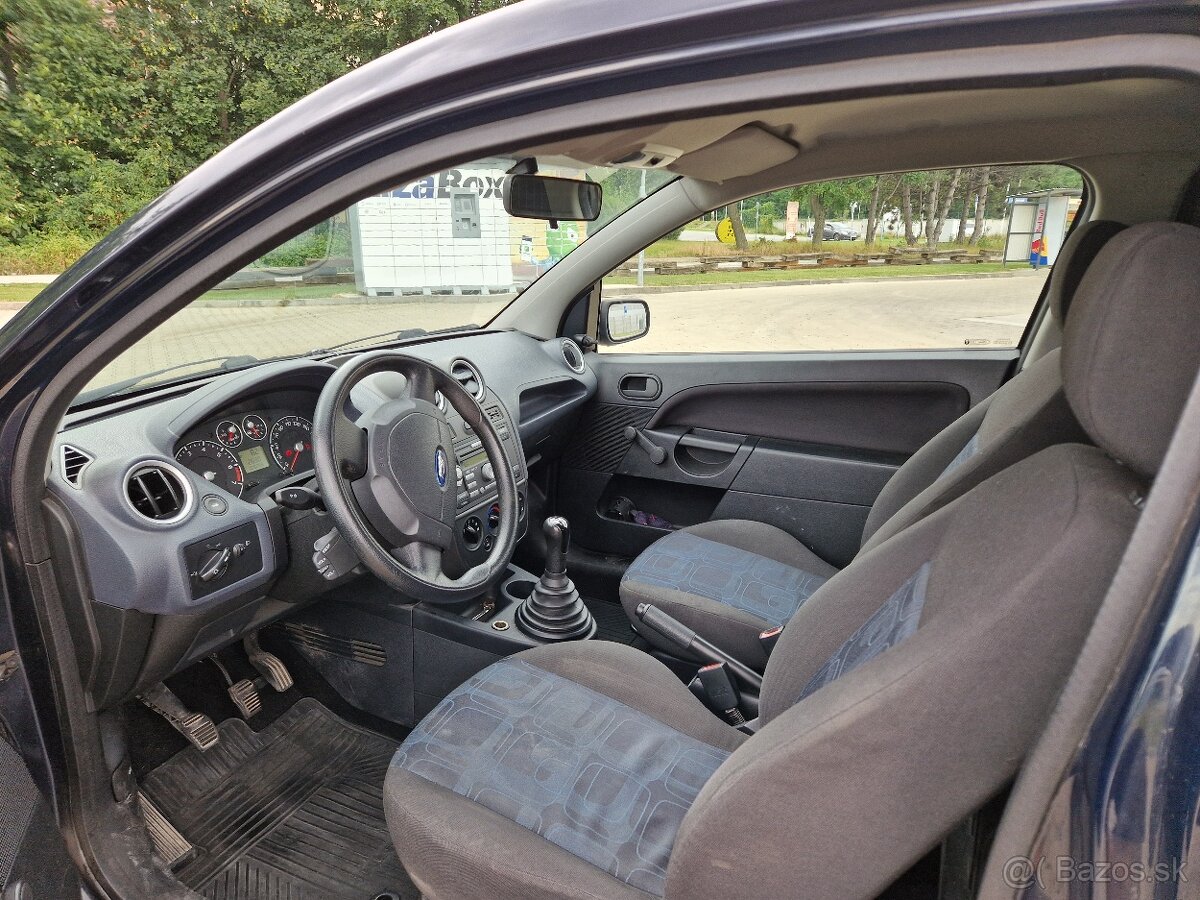 Ford Fiesta Van 1.3 51kw - 10