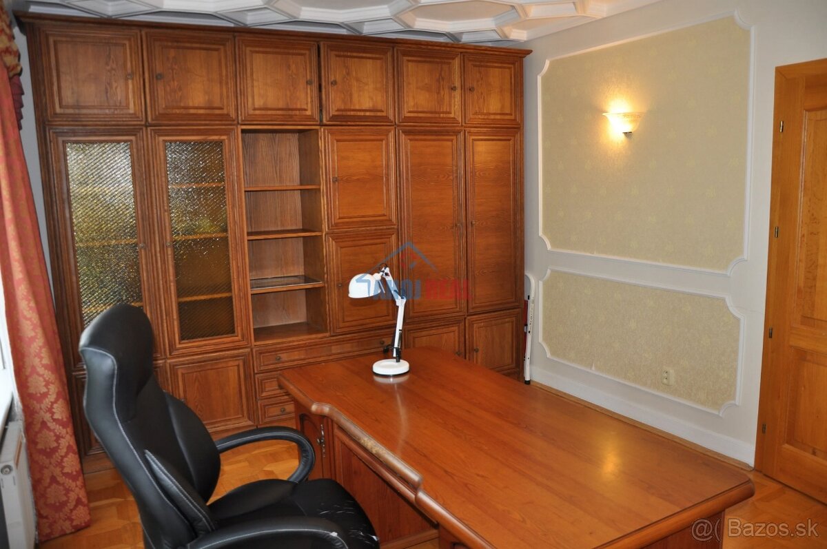 ZÁMOCKÁ novostavba v STAROM MESTE - 10