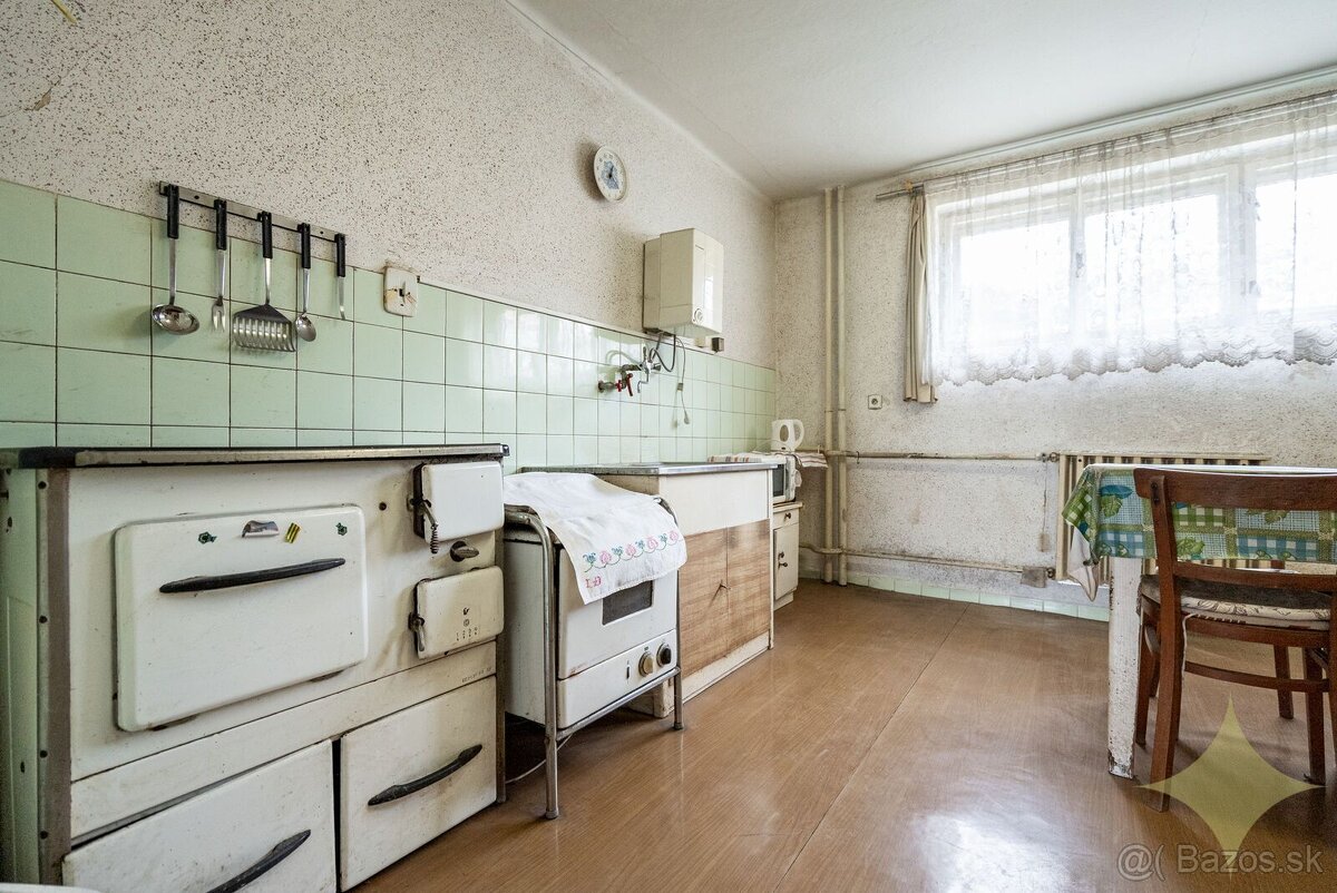 Dvojgeneračný rodinný dom v obci Balog nad Ipľom - 10