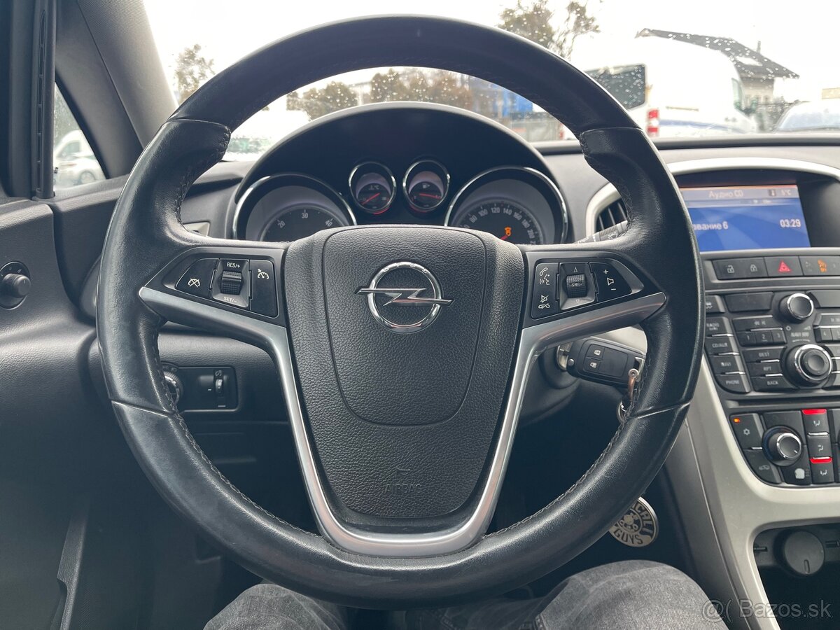 Opel Astra J 1.7Cdti r.v.2011 - 10