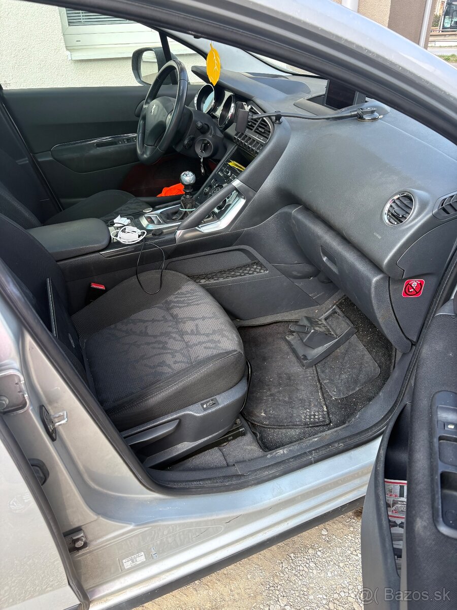 PEUGEOT 3008 2.0HDI,110KW - 10