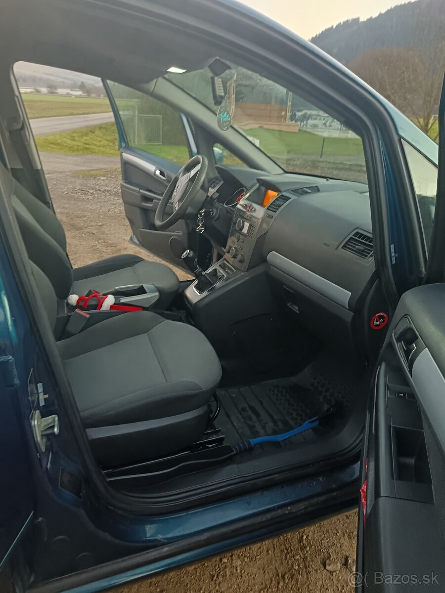 Predám Opel Zafira 7 miestne CNG+benzin - 10