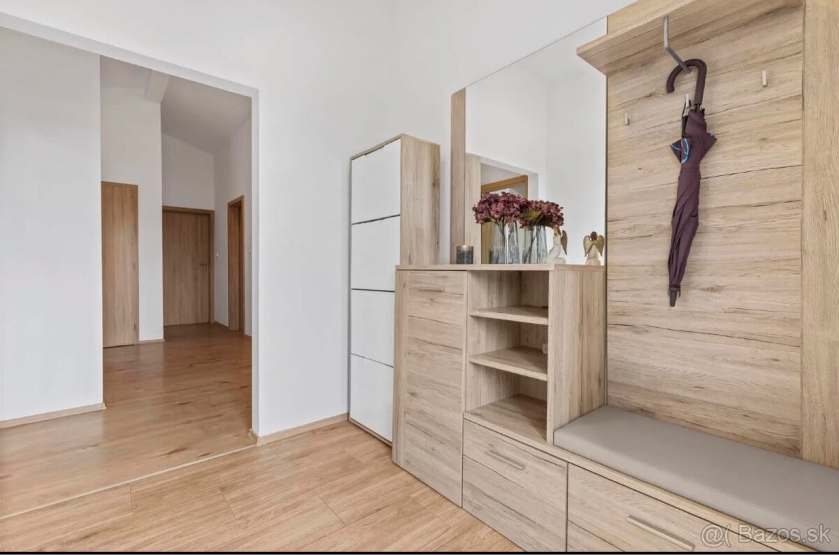 PREDAJ | 4-IZBOVÝ DOM - 10