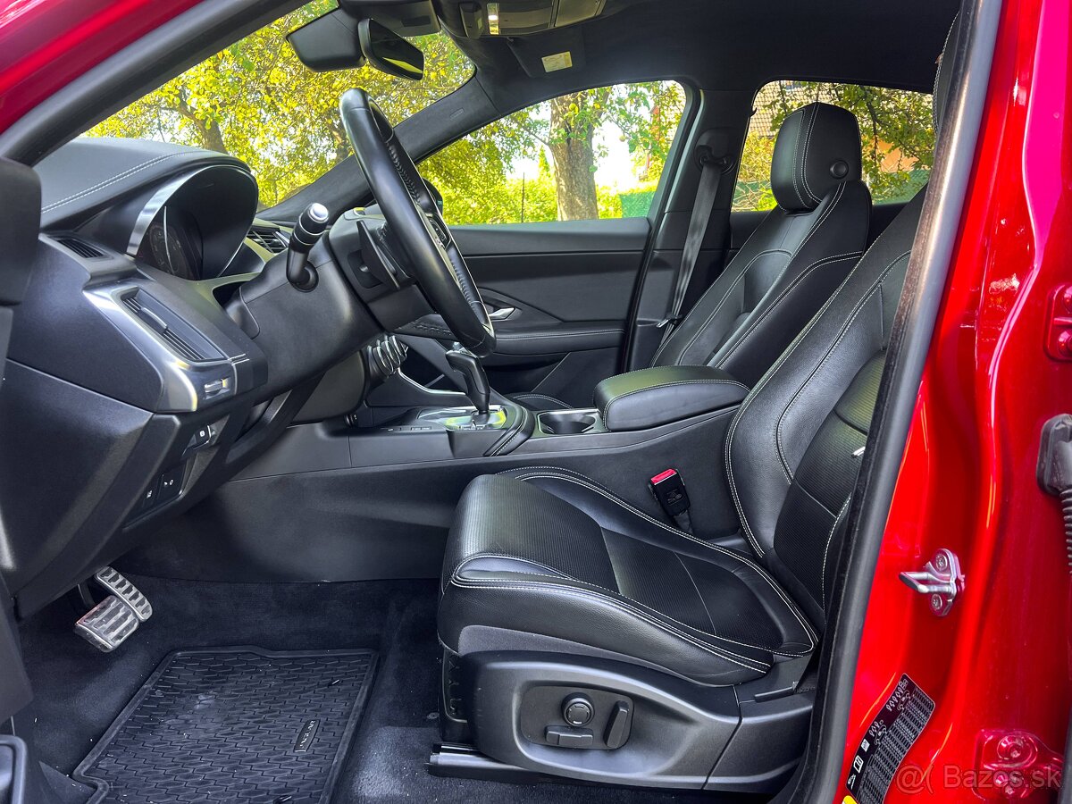 Jaguar E-Pace 2.0 184kW Benzín R-Dynamic AWD A/T,110000Km - 10