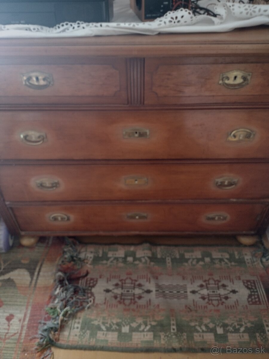 Predám starý nábytok. - 10