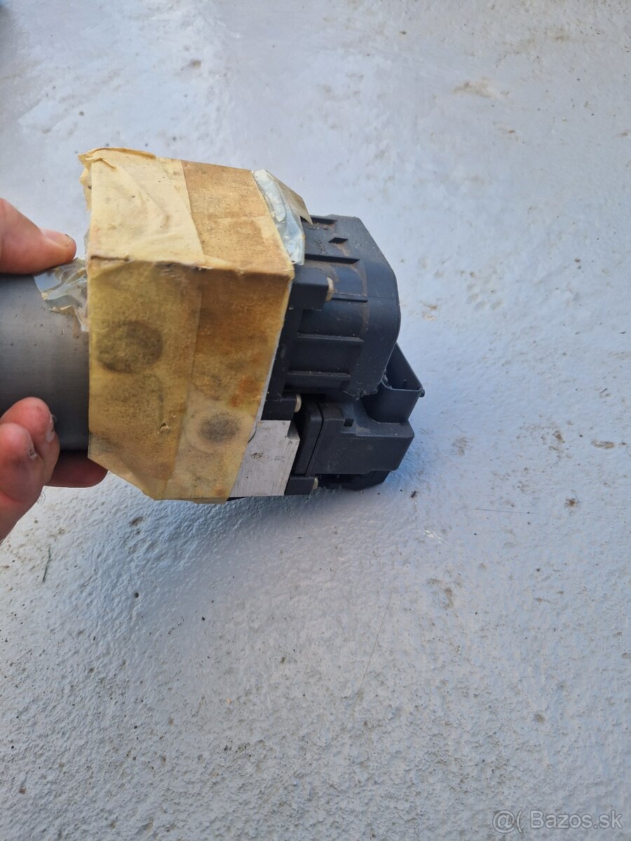 ABS pumpa alfa romeo 145 , 146 - 10