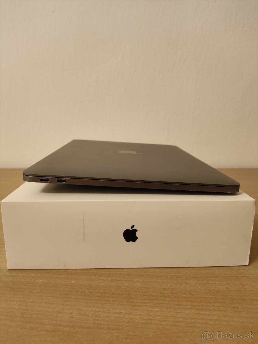 MacBook Pro 13 2017 | Core i5 • 8GB • SSD - 10