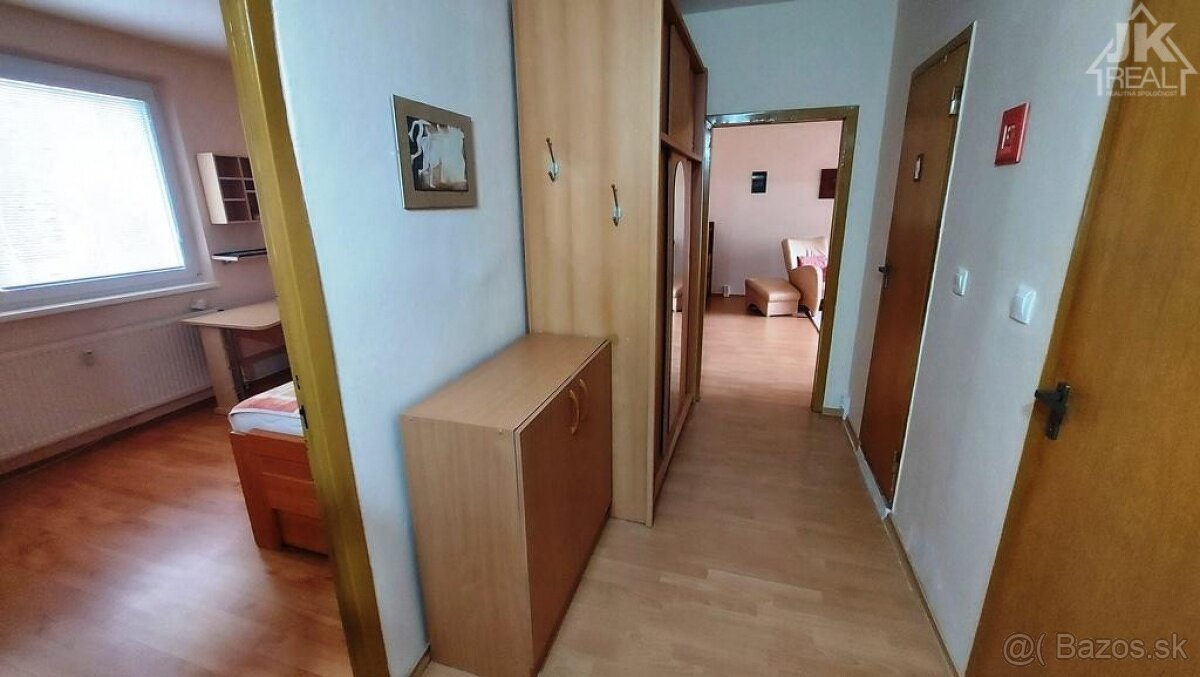 Priestranný 3-izbový byt na Sídlisku 3 v Prešove - 10