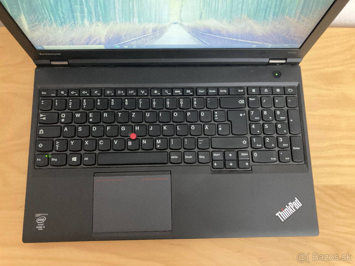 Lenovo ThinkPad T540p 15.6" 16 GB RAM 256 GB HDD - 10