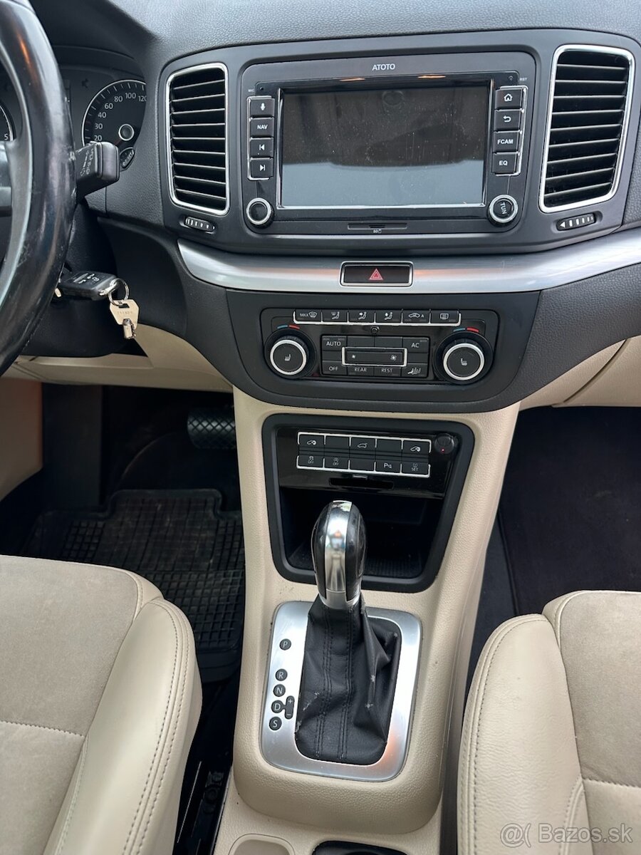 Volkswagen Sharan Highline 2.0, 125 kW DSG, Alcantara, 2011 - 10