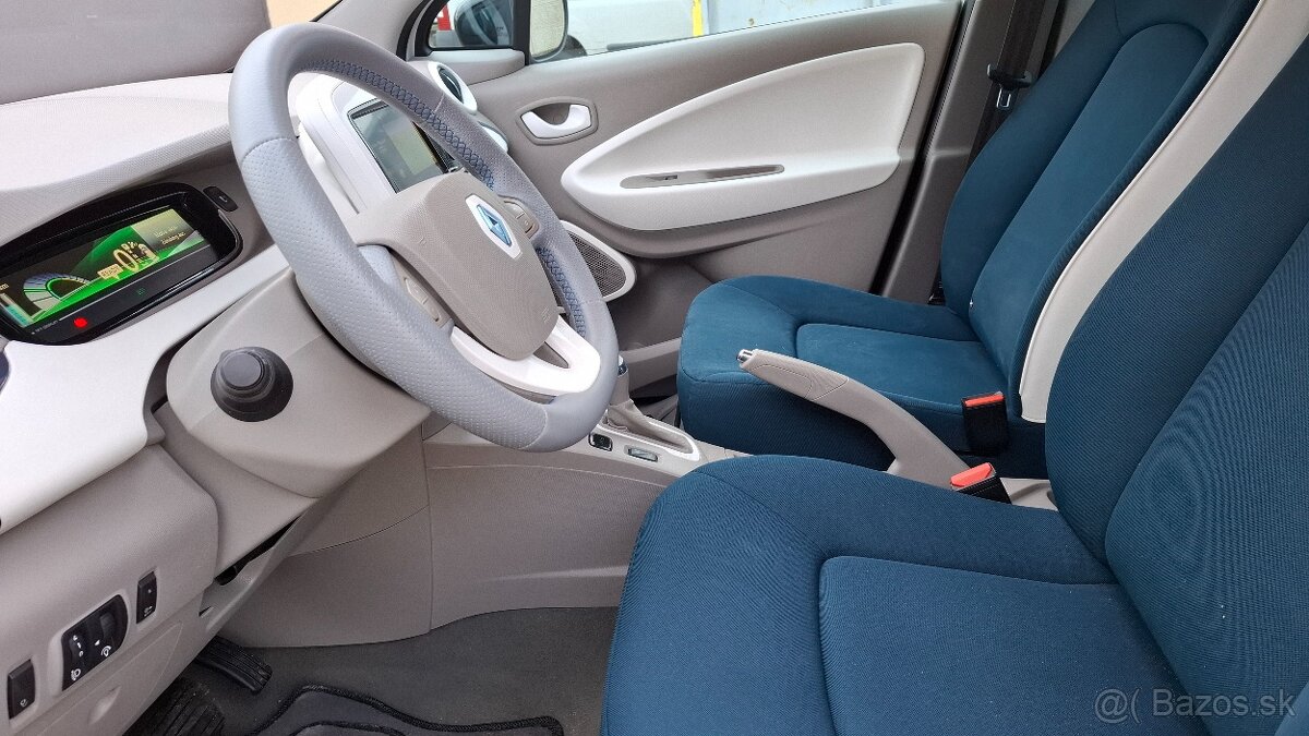 Prodám Renault ZOE (vůz pro sběratele/muzea) - 10