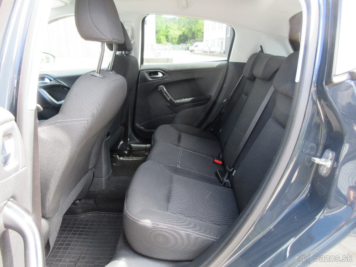 Peugeot 208 1.2 PureTech Style - 10