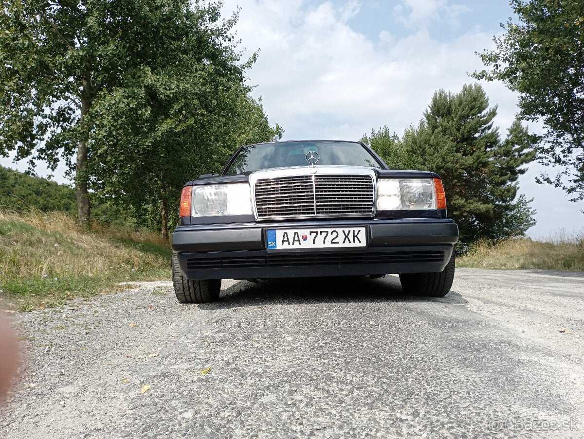 Mercedes Benz 220E W124 - 10