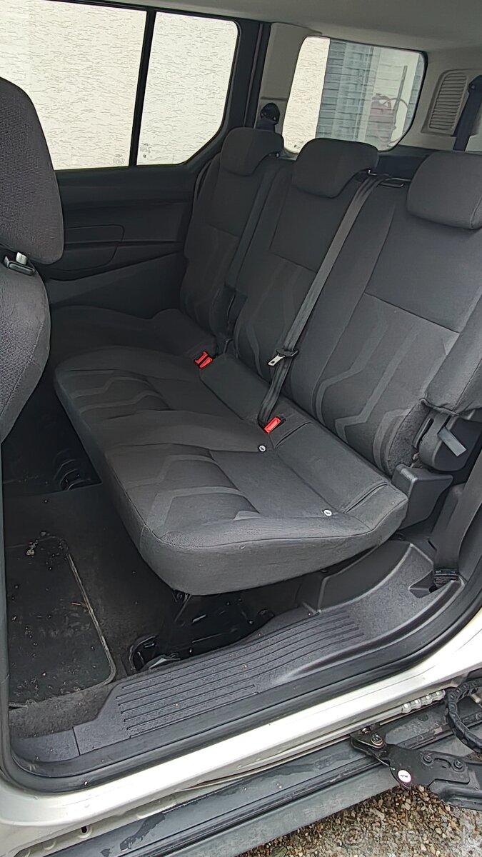 Ford Tourneo 7miestne diesel - 10