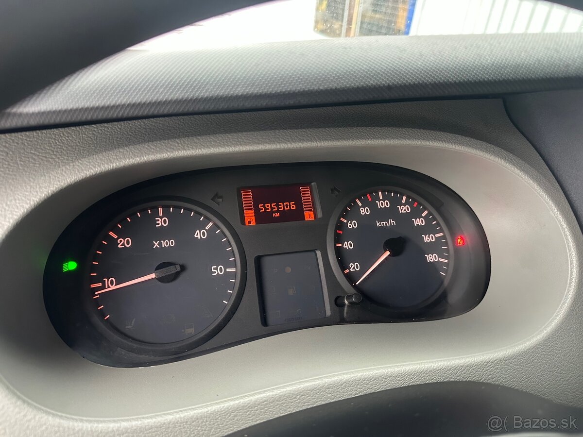 Renault Master valník plachta • Webasto • spanie • Nova STK - 10