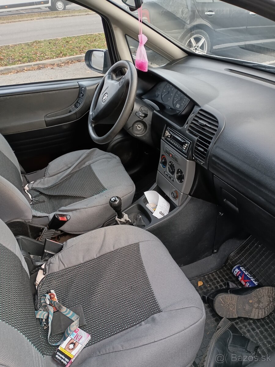 Predám Opel Zafira 2.0. DTI 74 kw - 10