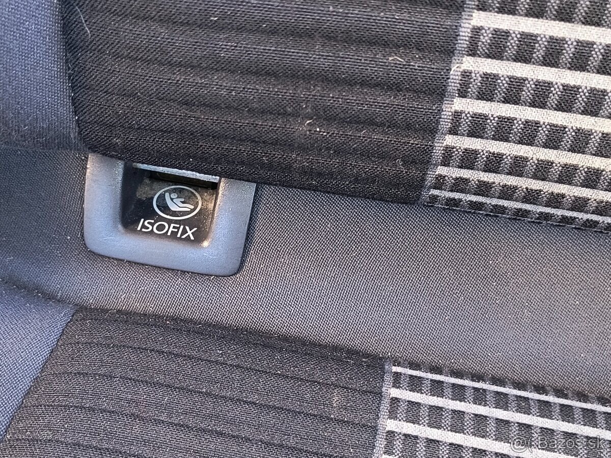 Vw golf 5 1.4 benzín 59kw - 10