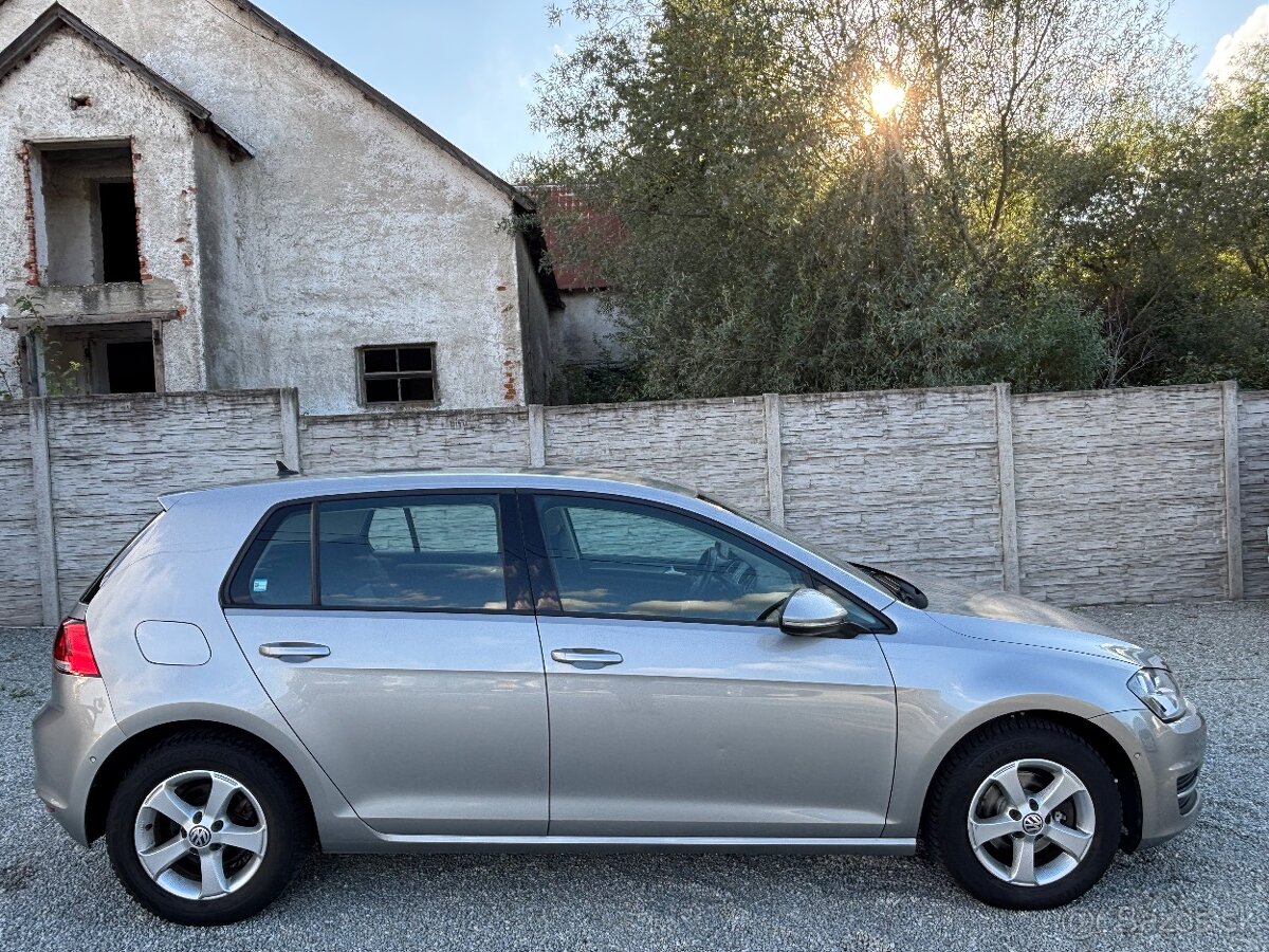 Volkswagen Golf 1.2 TSI BMT Comfortline Možný odpočet DPH - 10